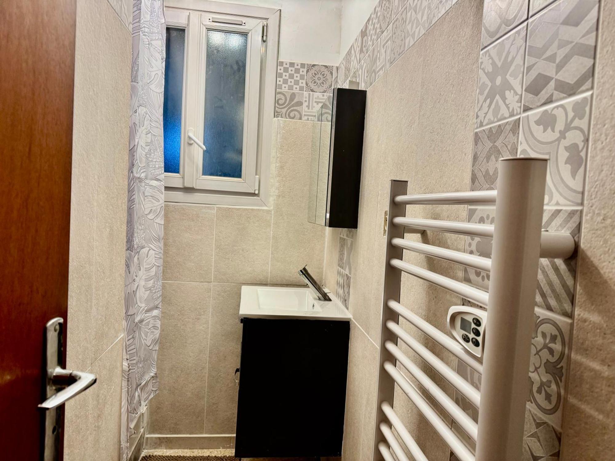 Appartement F3 De 60 M² Au Rez De Chaussee D'Une Villa Vezenobres ภายนอก รูปภาพ